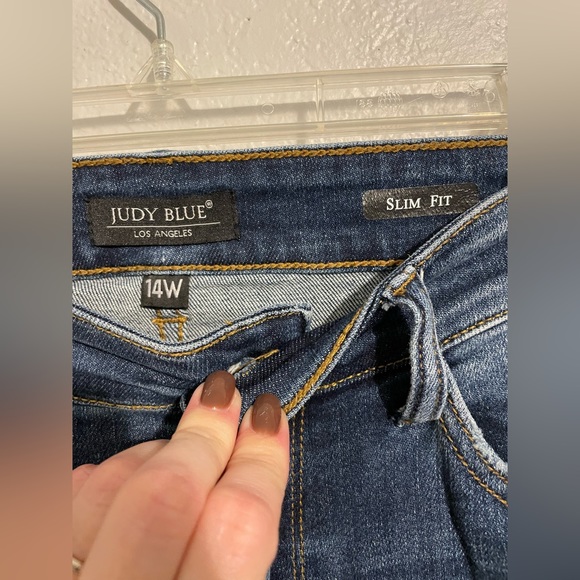 Judy Blue - Picture 3 of 3